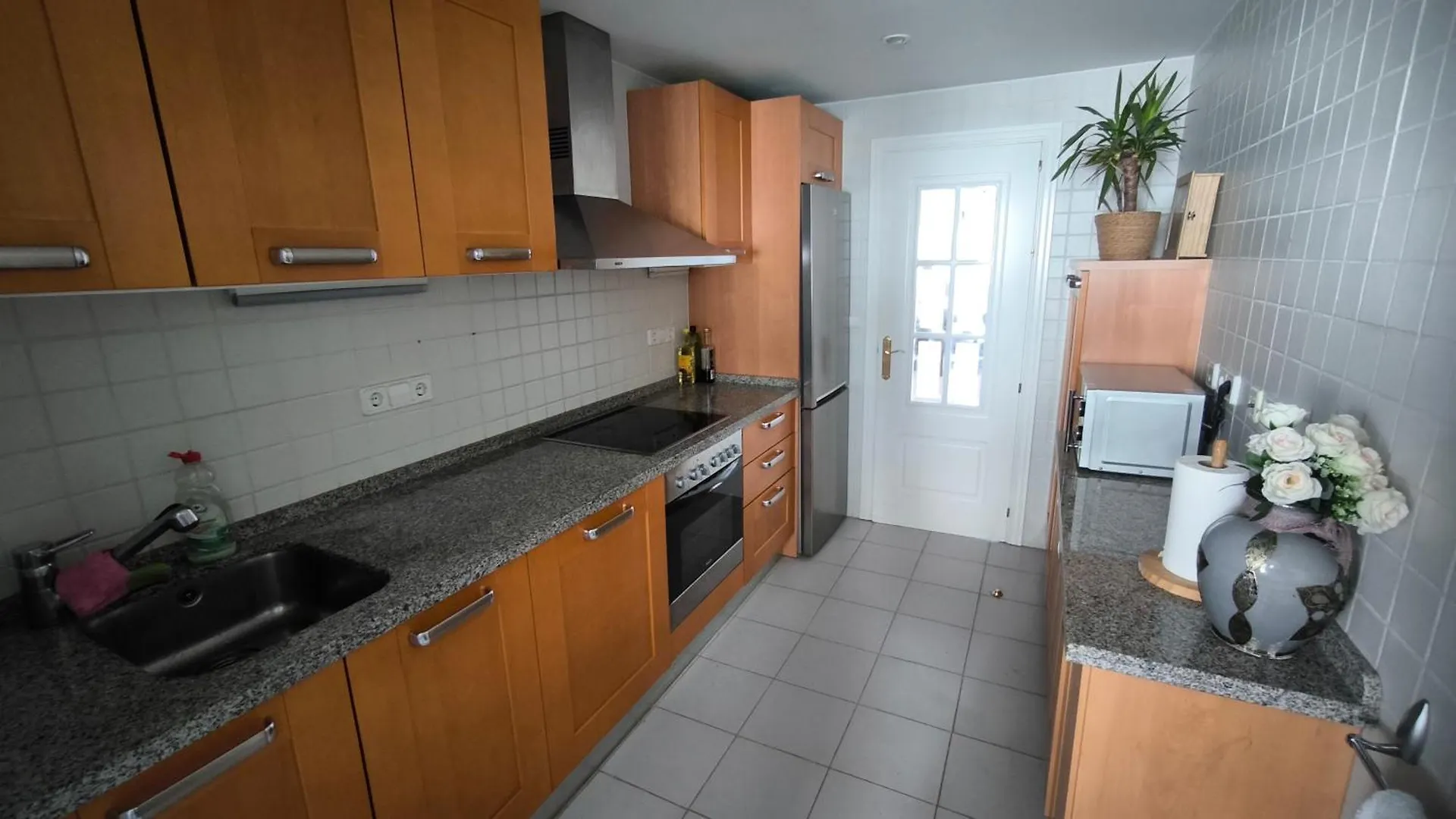 Las Jacarandas Penthouse With Stunning Views & Private Rooftop Benahavís Ισπανία